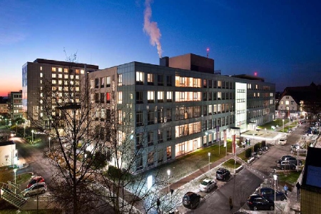 Gebäude Klinikum Nürnberg (Nachts)